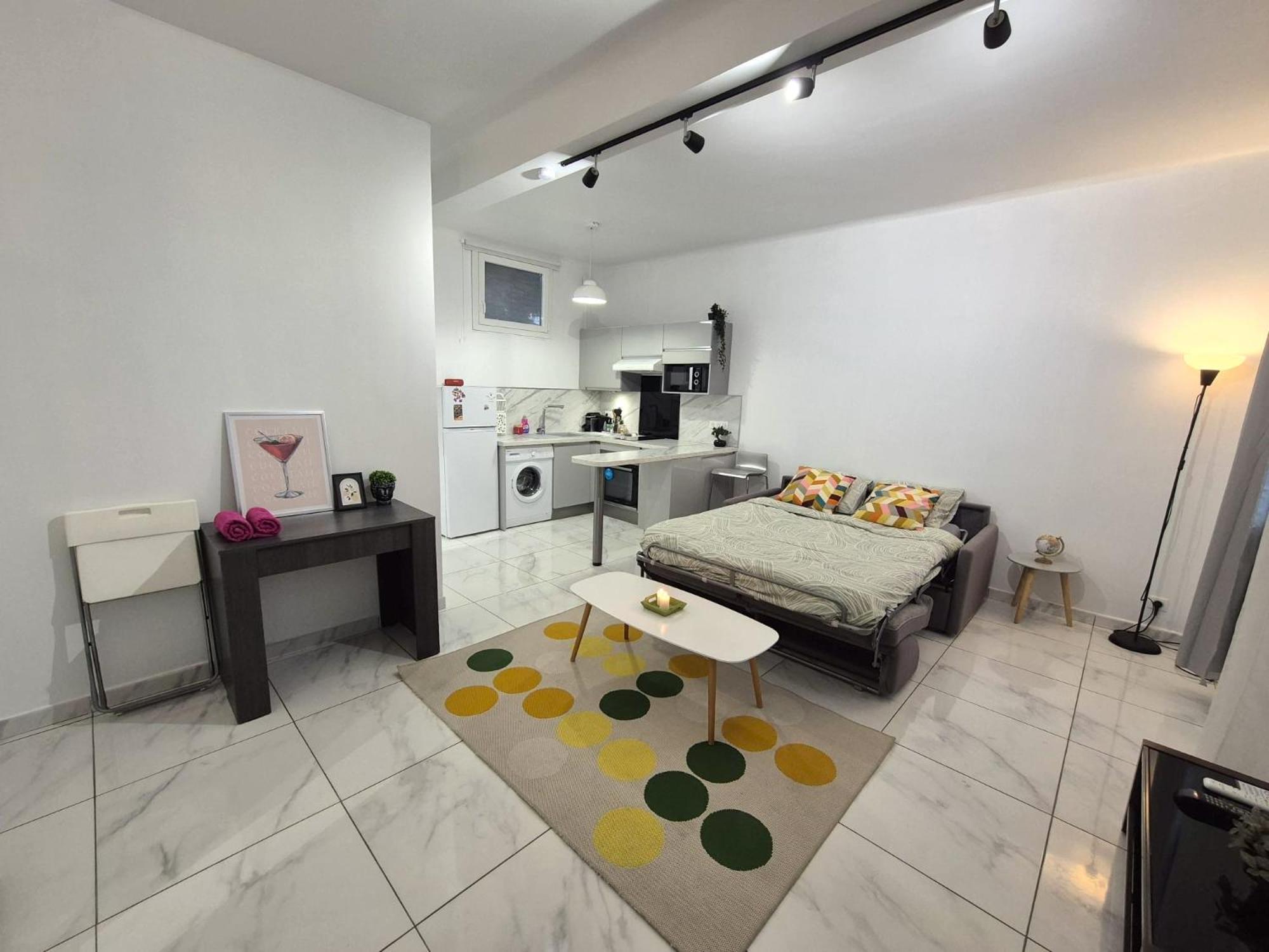 Studio rénové au centre ville  Nice Extérieur photo